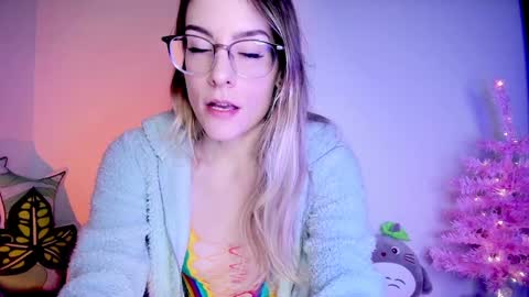 RH-NEGATIVE GREEN-EYED BAELIEN online show from December 30, 2024, 1:26 am