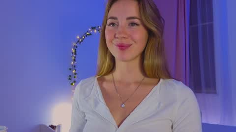 Snapshot of emmi_rosee chatting on January 11, 2025, 5:07 pm Miss Emmi online show from January 11, 2025, 5:07 pm