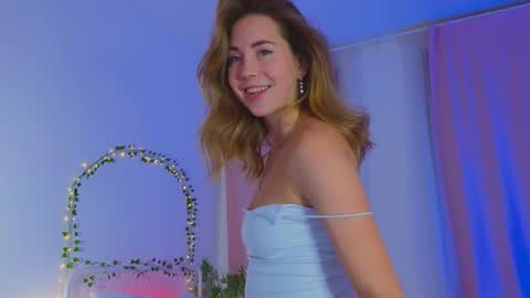 Snapshot of emmi_rosee chatting on January 20, 2025, 4:23 pm Miss Emmi online show from January 20, 2025, 4:23 pm