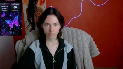 Snapshot of emmi_rossum chatting on May 9, 2026, 5:23 am Emmi online show from May 9, 2026, 5:23 am