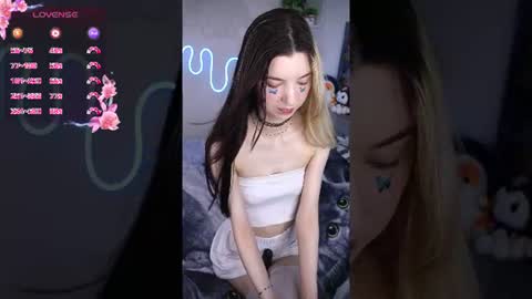 Snapshot of emmie_everly chatting on July 27, 2026, 1:18 pm emmie_everly online show from July 27, 2026, 1:18 pm
