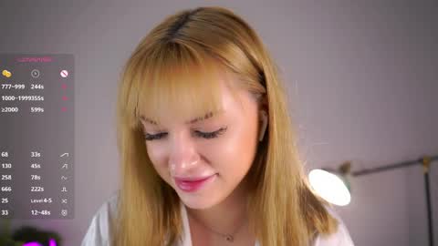 Snapshot of emmiemurray chatting on May 21, 2026, 4:25 pm Aurora online show from May 21, 2026, 4:25 pm