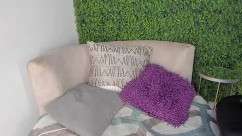 Snapshot of emmiily_z chatting on January 31, 2025, 8:12 pm Emmiily online show from January 31, 2025, 8:12 pm