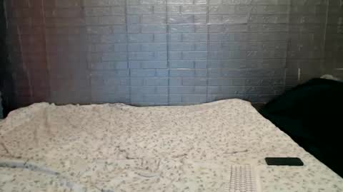 Emmily000 online show from March 18, 2026, 8:56 pm