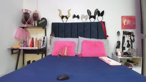 Snapshot of emmily_giraldo chatting on June 3, 2026, 12:41 pm online show from June 3, 2026, 12:41 pm