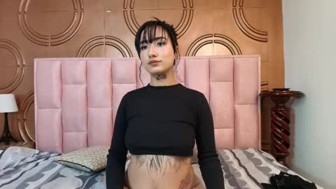 Snapshot of emmily_keller chatting on September 20, 2025, 1:23 pm Emmily keller online show from September 20, 2025, 1:23 pm