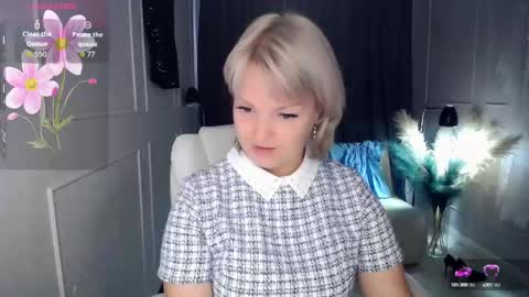 emmmam online show from September 9, 2025, 11:21 am