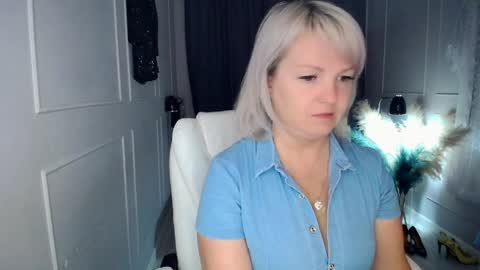 emmmam online show from April 8, 2026, 11:27 pm