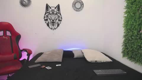 Snapshot of emmo_boy chatting on November 11, 2025, 12:49 pm SERGIO online show from November 11, 2025, 12:49 pm