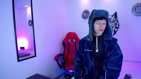 Snapshot of emmo_boy chatting on December 21, 2025, 12:34 pm SERGIO online show from December 21, 2025, 12:34 pm