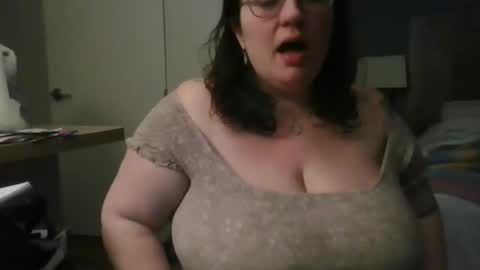 Snapshot of emmthaluscious chatting on January 6, 2025, 3:53 am emmthaluscious online show from January 6, 2025, 3:53 am