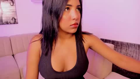 Snapshot of emmy_heart7 chatting on February 2, 2026, 3:38 am Emmy Heart online show from February 2, 2026, 3:38 am