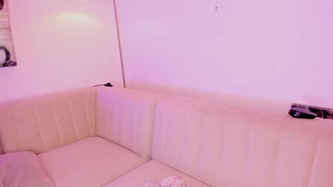 Snapshot of emmy_heart7 chatting on February 3, 2026, 6:22 am Emmy Heart online show from February 3, 2026, 6:22 am