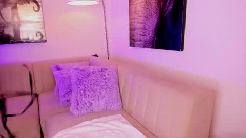 Snapshot of emmy_heart7 chatting on February 13, 2026, 3:35 am Emmy Heart online show from February 13, 2026, 3:35 am