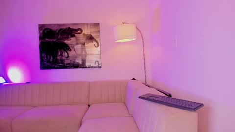 Snapshot of emmy_heart7 chatting on February 25, 2026, 4:00 am Emmy Heart online show from February 25, 2026, 4:00 am