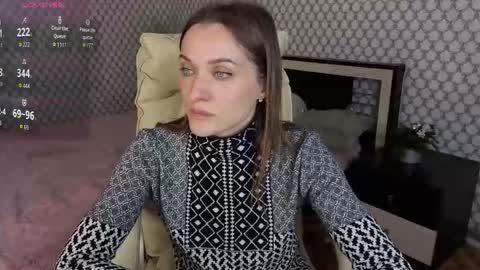 Snapshot of emmyskyy chatting on October 12, 2025, 3:11 pm Emma online show from October 12, 2025, 3:11 pm