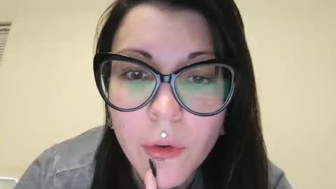 Snapshot of emofairy420 chatting on November 19, 2025, 2:55 am emofairy420 online show from November 19, 2025, 2:55 am