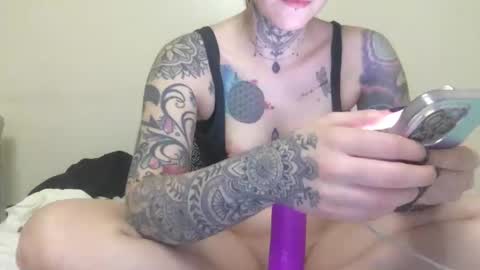 Snapshot of emofairy420 chatting on February 14, 2026, 4:20 am emofairy420 online show from February 14, 2026, 4:20 am