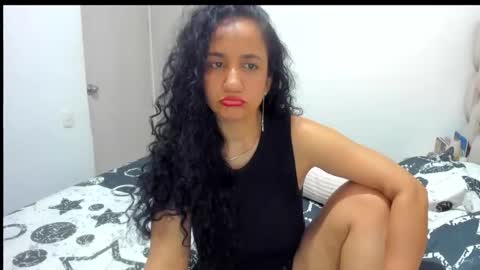 Snapshot of emperatriztapia chatting on February 5, 2026, 12:26 am emperatriztapia online show from February 5, 2026, 12:26 am