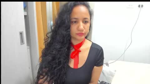 Snapshot of emperatriztapia chatting on February 24, 2026, 1:47 am emperatriztapia online show from February 24, 2026, 1:47 am