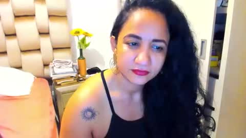 Snapshot of emperatriztapia chatting on June 10, 2026, 1:28 am emperatriztapia online show from June 10, 2026, 1:28 am
