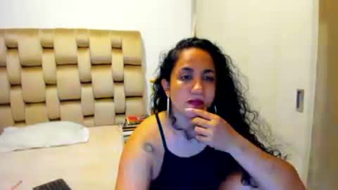 Snapshot of emperatriztapia chatting on July 6, 2026, 11:18 pm emperatriztapia online show from July 6, 2026, 11:18 pm