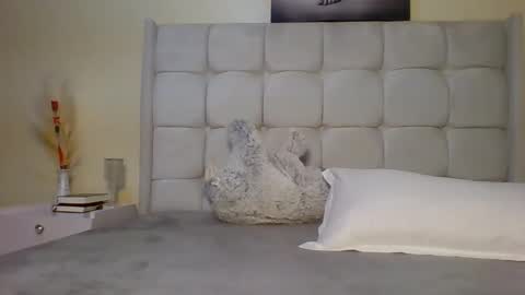 vee online show from November 11, 2025, 11:43 am