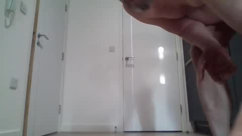 emrys2016833836 online show from December 19, 2025, 1:51 pm