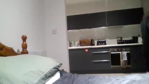 emrys2016833836 online show from February 20, 2026, 8:53 pm