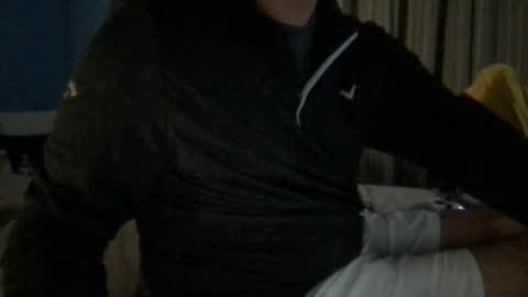 Snapshot of emwuert chatting on May 27, 2026, 1:02 am emwuert online show from May 27, 2026, 1:02 am