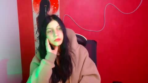 Snapshot of emxma chatting on November 22, 2025, 12:37 pm Emma online show from November 22, 2025, 12:37 pm