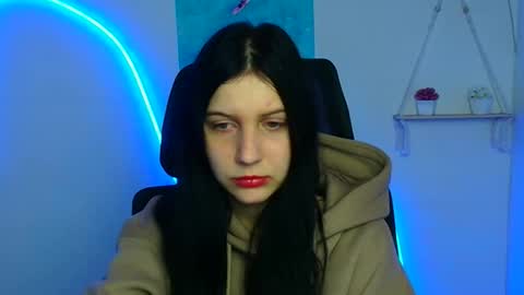 Snapshot of emxma chatting on November 23, 2025, 12:38 pm Emma online show from November 23, 2025, 12:38 pm