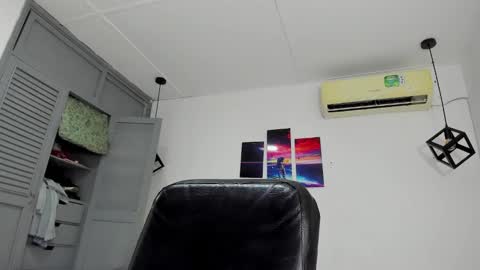 Emy online show from January 14, 2025, 3:22 am