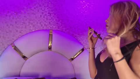 Emy  online show from February 6, 2026, 11:46 am