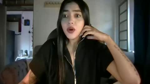 emyli lopez online show from December 1, 2025, 10:26 pm