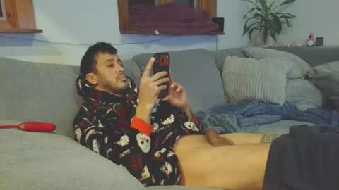 emyxxl online show from February 5, 2026, 1:21 am