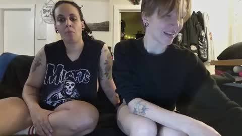 Snapshot of enby_dykes chatting on December 26, 2024, 12:46 am Cedar redhead and River brunette online show from December 26, 2024, 12:46 am