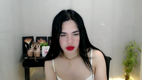 Snapshot of enchantress_mia03 chatting on June 4, 2026, 10:10 am enchantress_mia03 online show from June 4, 2026, 10:10 am