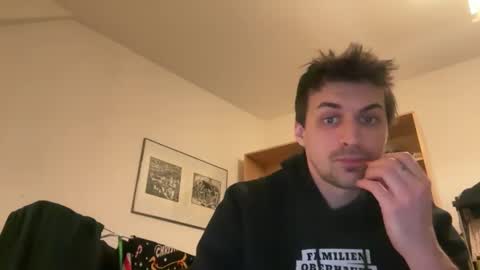 Snapshot of enemaboiii chatting on December 22, 2025, 7:00 pm enemaboiii online show from December 22, 2025, 7:00 pm