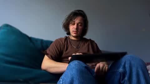 niki online show from November 27, 2025, 7:43 am