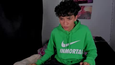 Snapshot of energy_lover137 chatting on February 11, 2026, 10:59 pm Salo online show from February 11, 2026, 10:59 pm