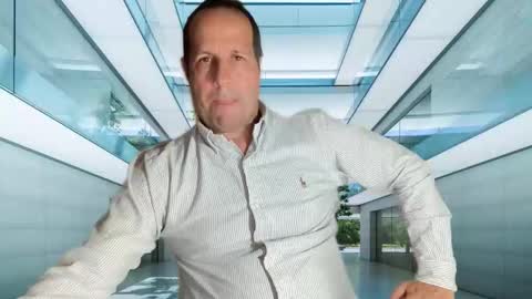 ENG SPA online show from March 18, 2026, 7:28 pm