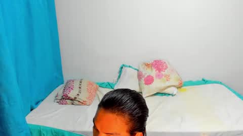 Snapshot of engel20042001 chatting on January 5, 2025, 1:13 am engel20042001 online show from January 5, 2025, 1:13 am