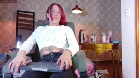 Engel online show from December 5, 2025, 12:25 pm