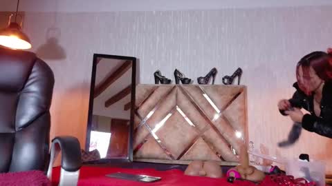 Engel online show from February 5, 2026, 11:15 am