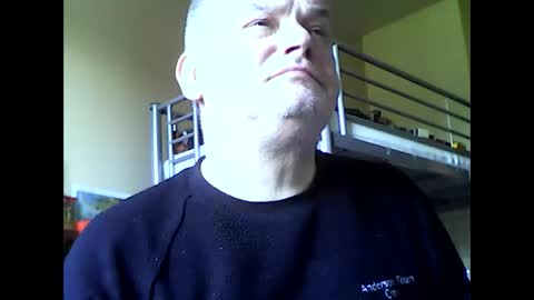 englishguysurrey online show from September 24, 2025, 9:45 am
