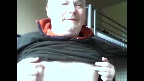 englishguysurrey online show from March 27, 2026, 7:36 am