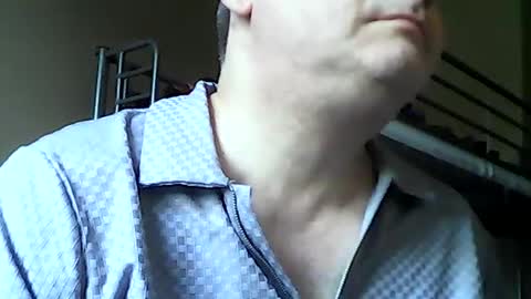 englishguysurrey online show from July 29, 2026, 5:05 am