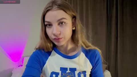 enjoyeverymoment_ online show from September 27, 2025, 6:02 pm