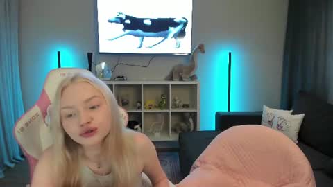 Maria and James online show from July 15, 2026, 9:58 am